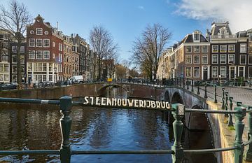 Steenhouwerijbrug in Amsterdam van Ad Jekel