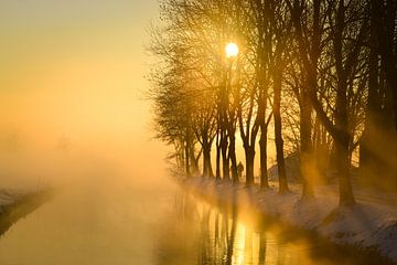 Lever de soleil sur le canal de la vallée sur Friso Schinkel
