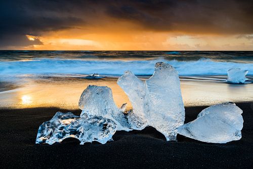 Jokulsarlon Beach