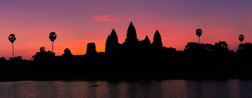 Sonnenaufgang in Angkor Wat, Kambodscha von Henk Meijer Photography