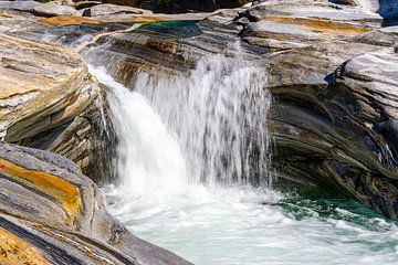 Rauher Wasserfall von Daisy Renders