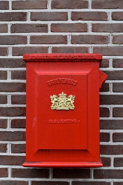 Ouderwetse Nederlandse brievenbus van Gerda Beekers
