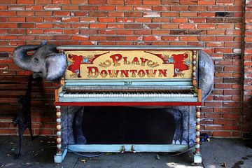 play downtown by lieve maréchal