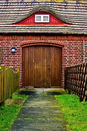 The gate / barn door by Norbert Sülzner