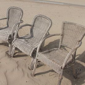 strandstoelen, der strandkorbe, beach-chairs von Yvonne de Waal Malefijt