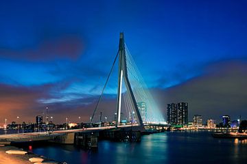 Erasmus bridge at night in Rotterdam by Anton de Zeeuw