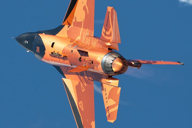 F16 Demo Team van Nico van Remmerden