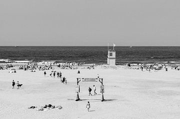 Beach Scene at West Aan Zee - Terschelling by Alex Hamstra