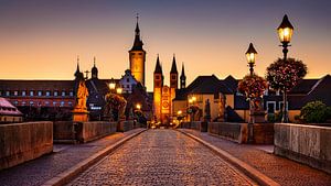 Alte Mainbrücke bei Sonnenaufgang, Würzburg, Deutschland