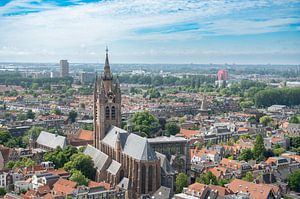 Alte Kirche, Oude Kerk in Delft an einem Sommertag von Sjoerd van der Wal Fotografie