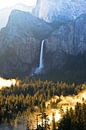 Ochtendgloren bij de Bridalveil Waterval | Yosemite National Park van Ricardo Bouman thumbnail