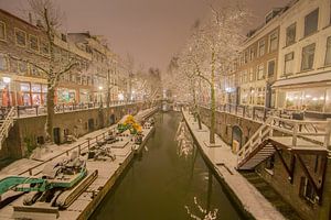 Oudegracht in de sneeuw sur Dirk Boon