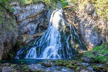 Der beeindruckende Gollinger Wasserfall von Christa Kramer