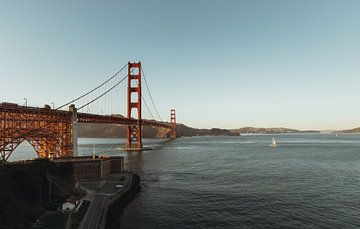Le Golden Gate Bridge dans la baie de San Francisco | Photographie de voyage Tirage photo d'art | Ca sur Sanne Dost