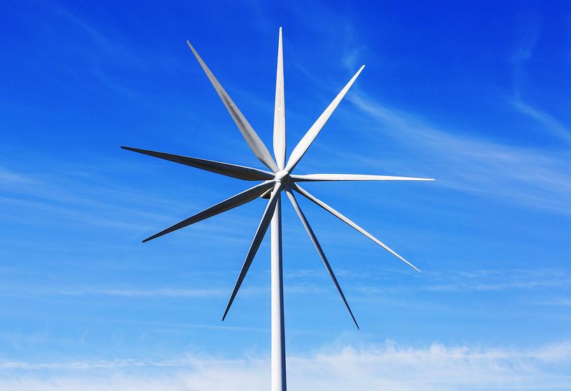 Le grand moulin à vent dans le ciel par Frank Herrmann