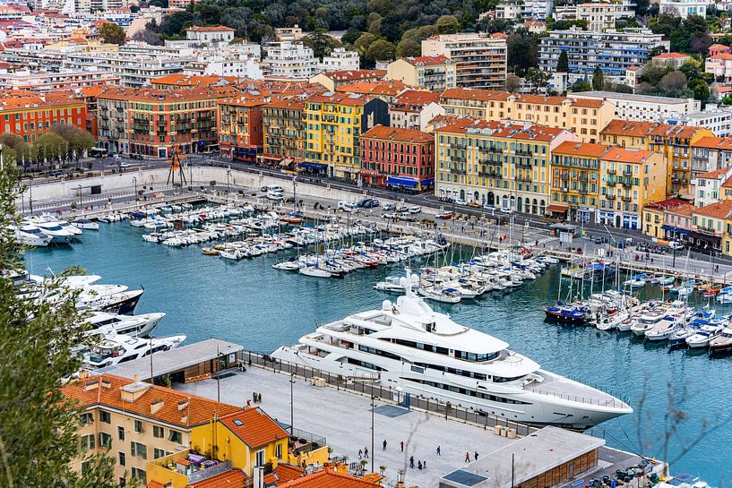 Port of Nice by Ivo de Rooij