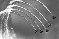 Propeller vliegtuigen in een looping
