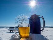 Theekop thermosfles in een winters landschap van Animaflora PicsStock thumbnail