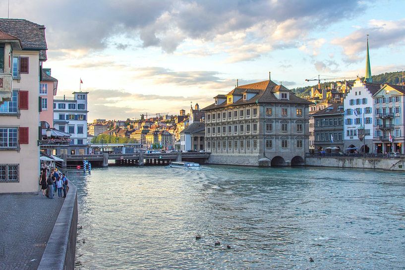 Zurich by Hello Pompoyo