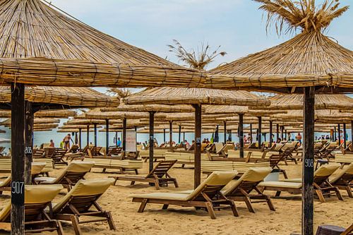 Het begin van een prachtige dag op het strand