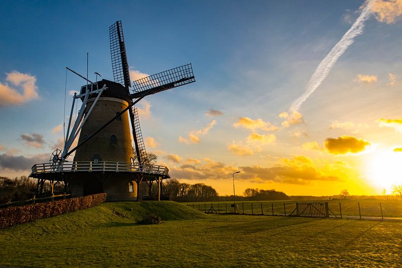Soest Netherlands Windmill par Adam Atkinson