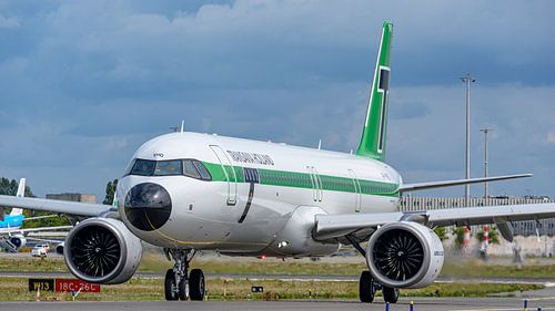 Transavia Airbus A321neo in retro livery.