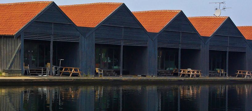 Boat shed [wide screen photo] by Norbert Sülzner