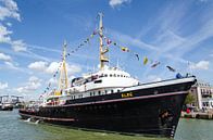 Gerestaureerde zeesleper Elbe (1959) in Maassluis van Maurice Verschuur thumbnail