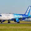FLYONE Airbus A320-200 passagiersvliegtuig. van Jaap van den Berg