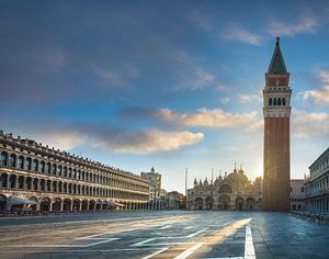 Het San Marcoplein bij zonsopgang. Venetië, Italië van Stefano Orazzini