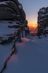 Zwischen den Felsen von Denis Feiner