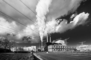 Amer power station by Thomas van der Willik