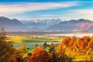 Herbst über Murnauer Moos mit Blick auf Zugspitze