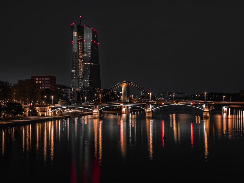 La nuit à Francfort-sur-le-Main par Mustafa Kurnaz