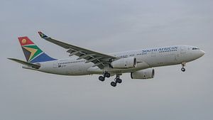 Passagierflugzeug vom Typ Airbus A330-200 der South African Airways.