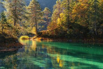 Sunrise at the Eibsee in autumn