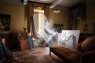 Abandoned Paintings in Home. by Roman Robroek - Photos of Abandoned Buildings thumbnail