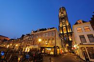 Vismarkt en Servetstraat met Domtoren in Utrecht van Donker Utrecht thumbnail