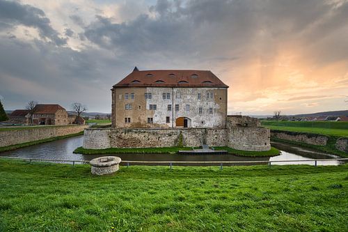Uitzicht op de waterburcht in Heldrungen