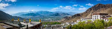 Vue depuis le monastère de Drepung, Tibet sur Rietje Bulthuis