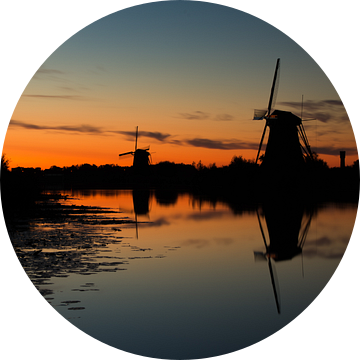 After sunset in Kinderdijk van Martin Van der Pluym