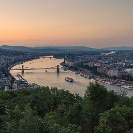Budapest Abendpanorama von Tom Uhlenberg