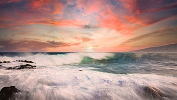 Wild sea during sunset by Dirk Keij-Bron