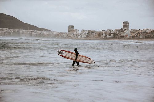 Surfeur solitaire à Las Canteras