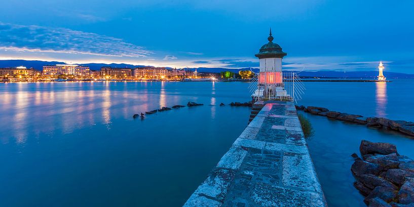 Le port de Genève la nuit par Werner Dieterich