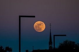 Vollmond über Roermond von Bert van Leeuwen