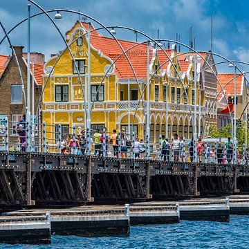 Willemstad Curacao by Keesnan Dogger Fotografie