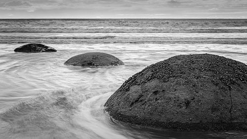 Les rochers de Mouraki en noir et blanc