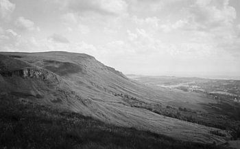 Paysage écossais en noir et blanc