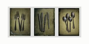 Collage mit Gabeln, Messern und Löffeln. von Gerben van Buiten